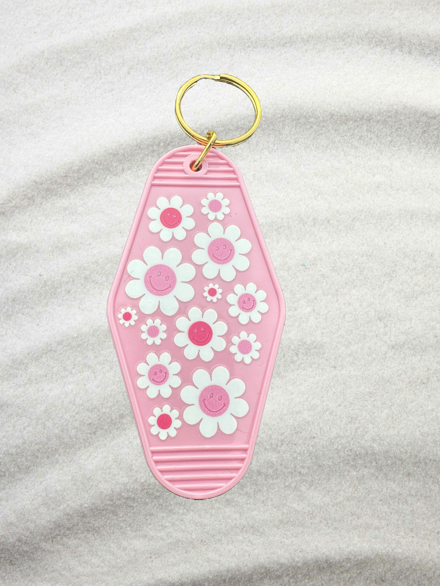 Pink Daisy Custom Keychain | Thoughtful Gift for Women & Girls